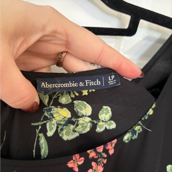 Abercrombie & Fitch Mini Dress with Floral Design - Large Petite - NWOT - Picture 8 of 8